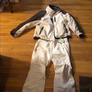 Columbia matching ski jacket and pants